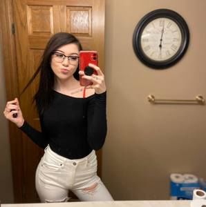 Meet your Posher, Kenna